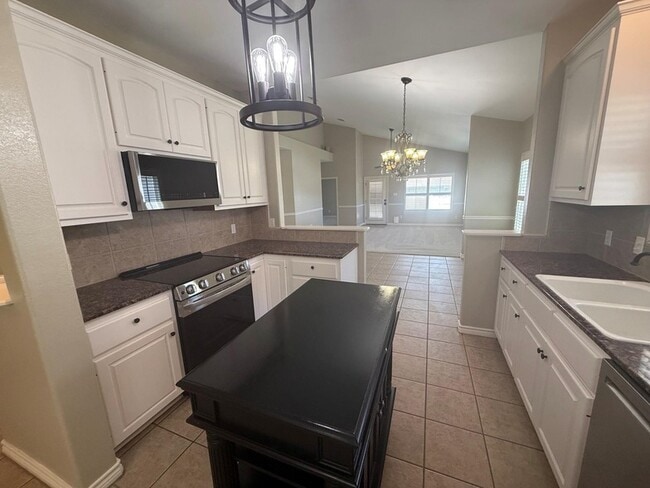 Photo - 125 Dove Ln