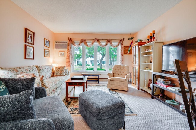 Photo - 4020 E 52nd St Unit SI FL1-ID1630054P