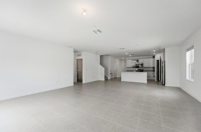 Photo - 10461 NW Suncrest Lp