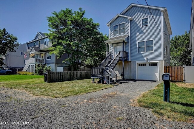 Photo - 15 Griggs Ave