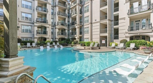 Photo - 2910 Clairmont Rd