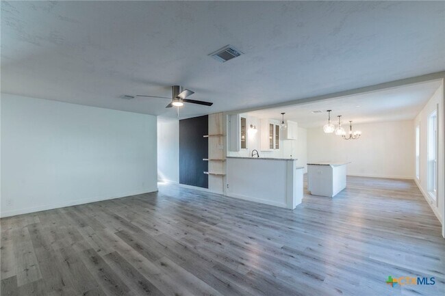 Photo - 4013 Valley View Dr