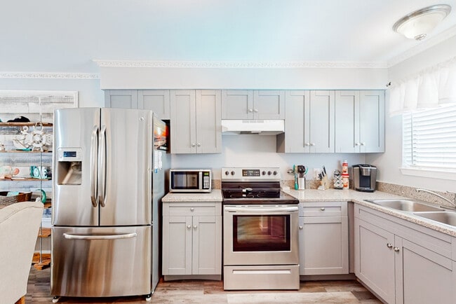 Photo - 924 W Beach Blvd Unit SI FL1-ID1364784P