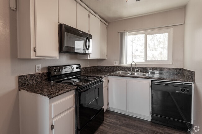 Studio - 550 SF - Mission Village