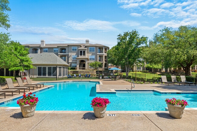 Building Photo - Ballantyne