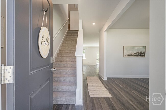 Photo - 756 Logging Hl Dr