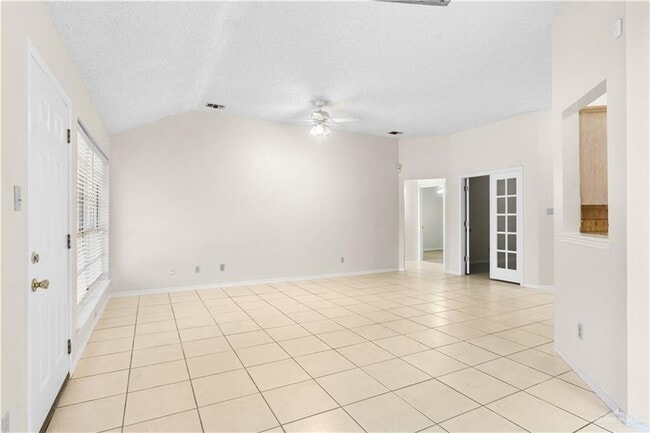 Photo - 1709 Jonquil Ave