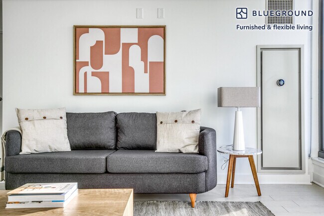 Photo - 1035 W Van Buren St Unit GO FL22-ID523