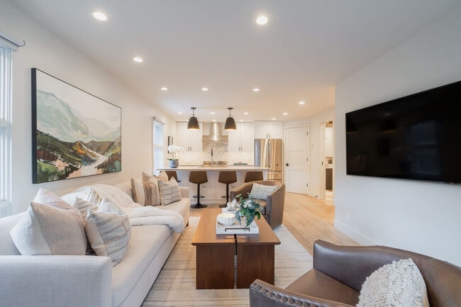 Photo - 800 E Hyman Ave Unit SI ID1337534P