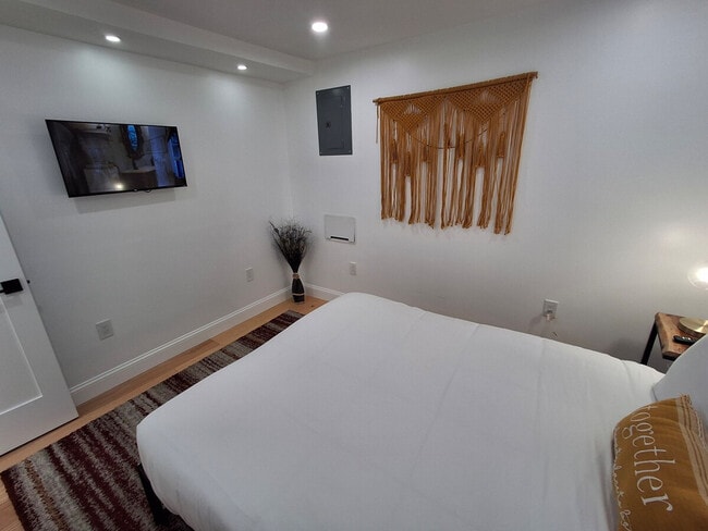 Photo - 919 Atwells Ave Unit SI ID1373632P