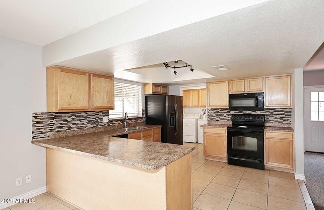 Photo - 617 E Calle Bolo Ln