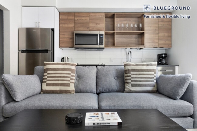 Photo - 2222 15th Ave W Unit SI FL2-ID934