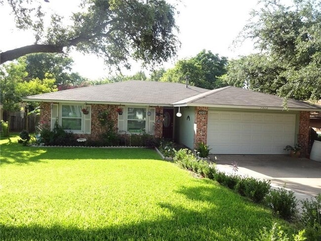 Photo - 7908 Creekmere Ln