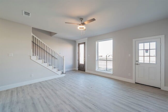 Photo - 1611 Mignon Dr