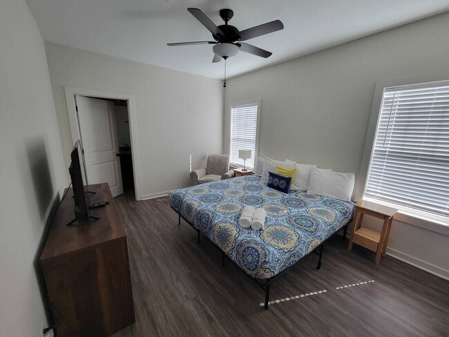 Photo - 410 N C St Unit ID1367374P