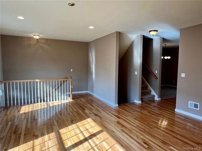 Photo - 8 Seeley Bull St Unit 120