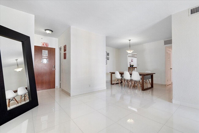Photo - 3901 S Ocean Dr Unit FL8-ID1049828P