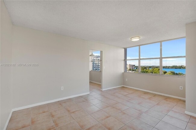 Photo - 1300 NE Miami Gardens Dr Unit 714E