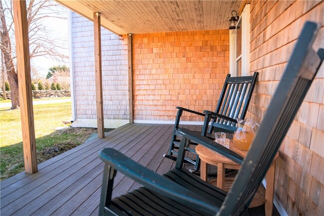 Photo - 127 Willow Ave