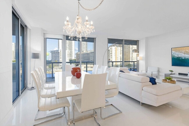 Building Photo - 2602 E Hallandale Beach Blvd Unit ID1356849P