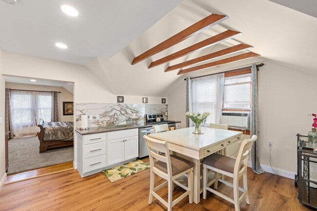 Photo - 2707 Garfield Ave Unit 3