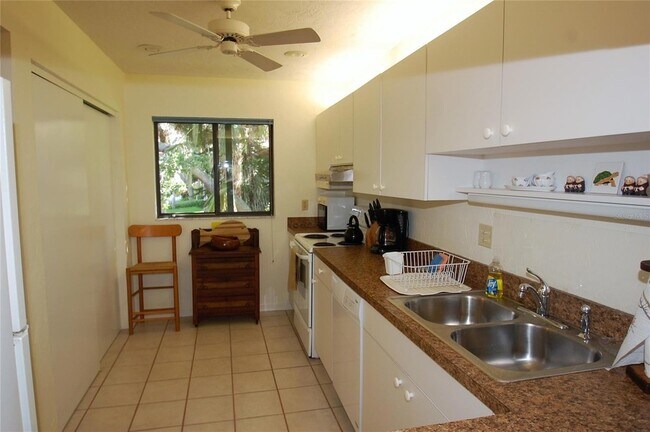 Photo - 1526 Pelican Point Dr Unit 243