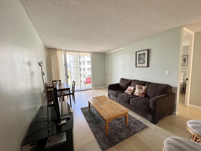 Building Photo - 2452 Tusitala St Unit ID1327721P