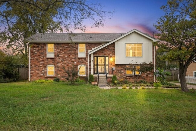 Building Photo - 2909 Cherry Hills Dr