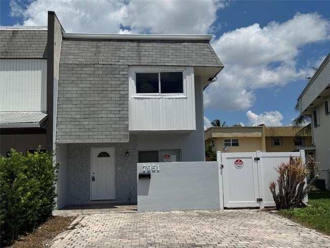 Building Photo - 7951 SW 6th St