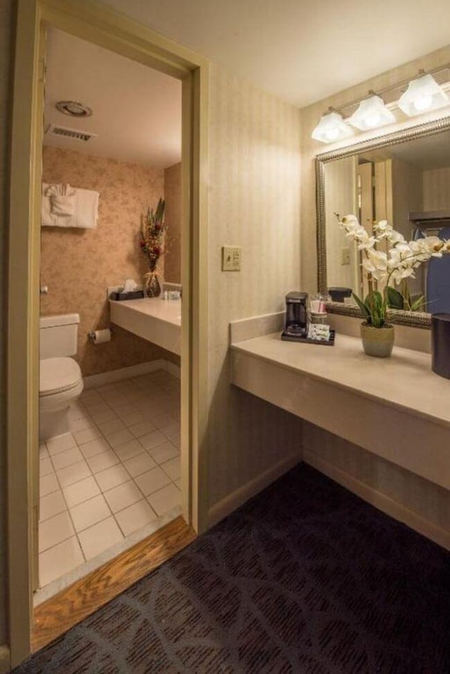 Photo - 1 Lakeview Dr Unit ID1266979P