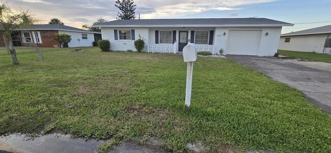 Photo - 1740 Elinor Pl