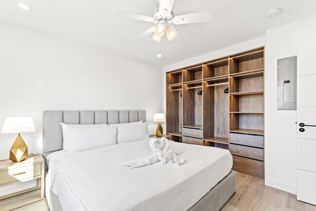 Photo - 8115 Thomas Dr Unit SI FL2-ID1354930P