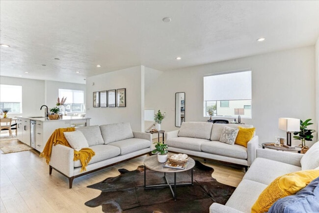 Photo - 1055 W 550 S Unit ID1249864P