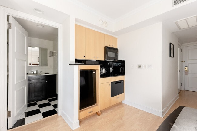 Photo - 160 Central Park S Unit SI FL29-ID1590572P
