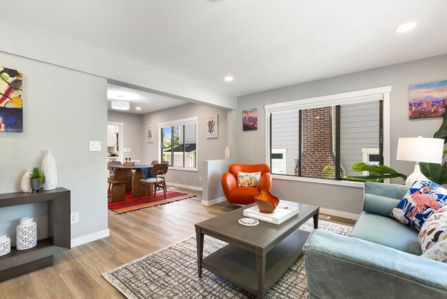 Photo - 4042 1st Ave NE Unit ID1341973P