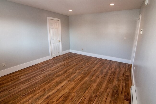 Photo - 21 Essex St Unit 1