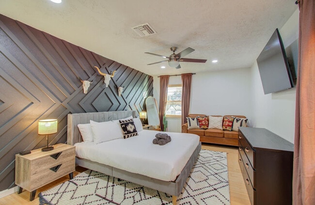 Photo - 9614 Springmont Dr Unit ID1042671P