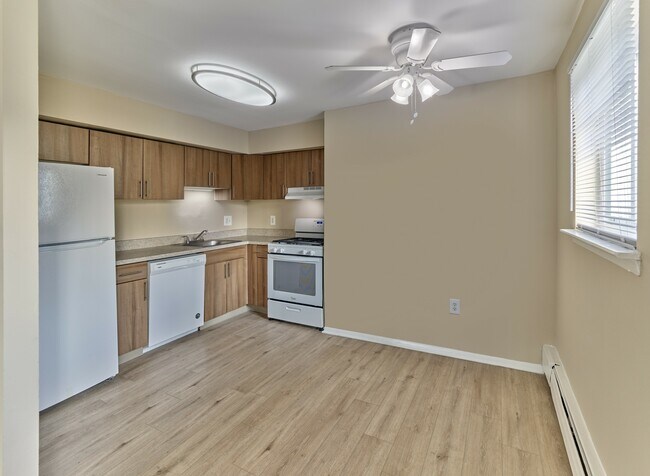 Two Bedroom Kitchen - Sea Aire