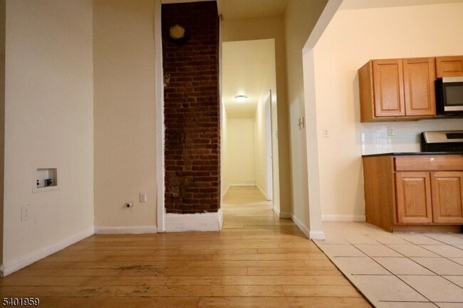 Photo - 14 Wainwright St Unit 1