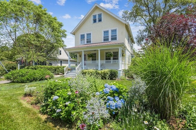 Photo - 24 Warren Ave