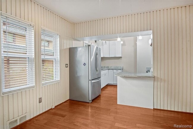 Photo - 144 Woodward Ave