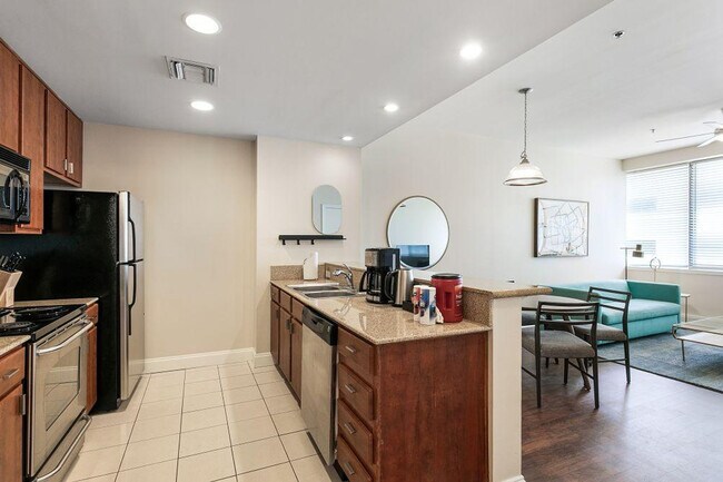 Photo - 925 Common St Unit ID1266911P