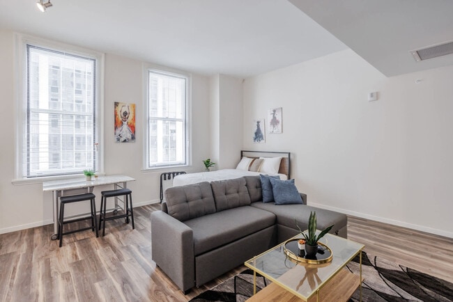 Building Photo - 9-JAN-JAN E 4th St Unit ID1106301P