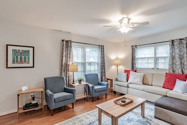 Photo - 413 Coventry Way Unit ID1043635P