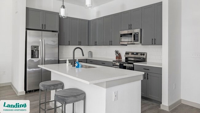 Photo - 3706 Goodwin Ave Unit 128