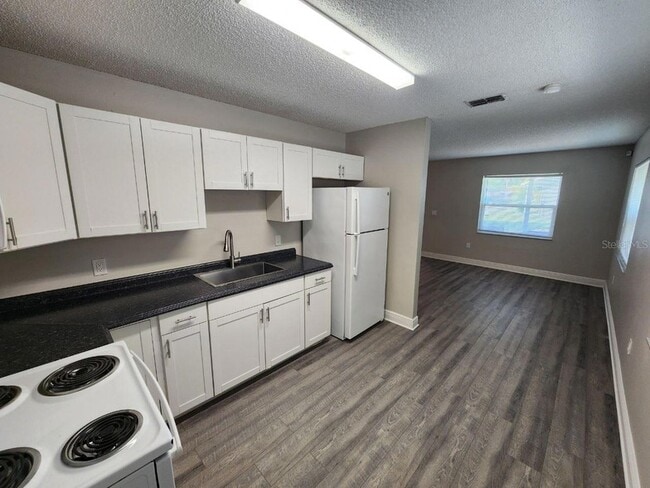 Photo - 1209 62nd Ave E