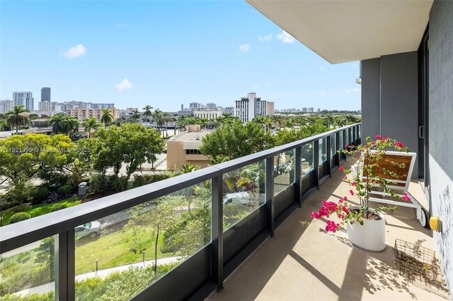 Building Photo - 101 Diplomat Pkwy Unit 0510