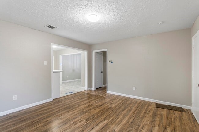 Photo - 6602 Indian Lake Dr