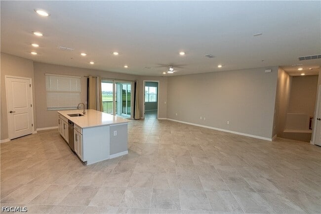 Photo - 15908 Grn Acrs Ave Unit 4421