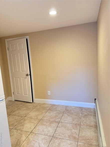 Photo - 1019 E 230th St